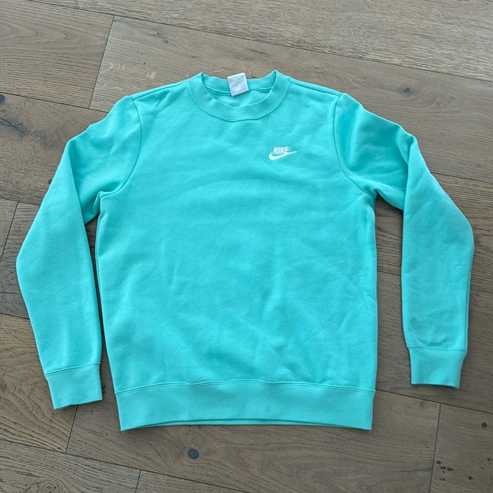 Worn once! Nike size small women’s sweatshirt turquoise